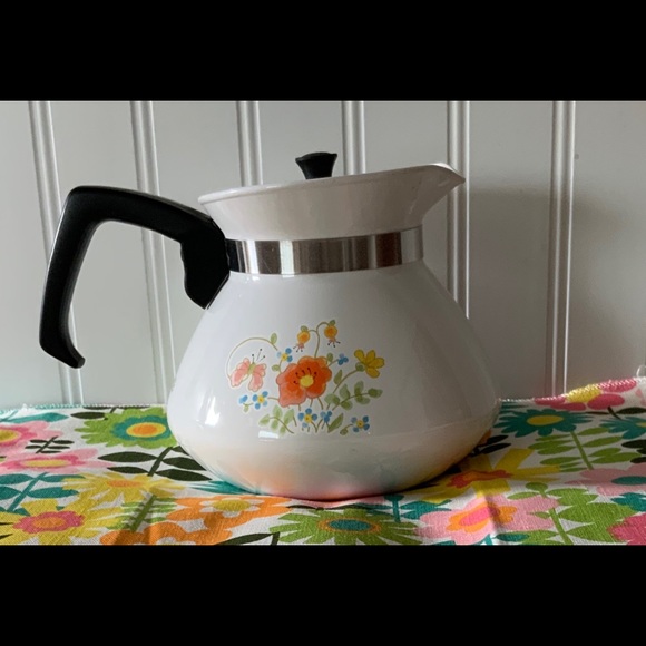 Corning Ware Other - Corning Ware Wildflower 6cup tea pot
